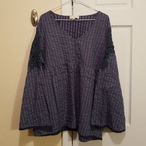 Suzanne Betro Women's bell sleeve shirt